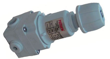 FAIRCHILD Miniature Pressure Regulator (M55)